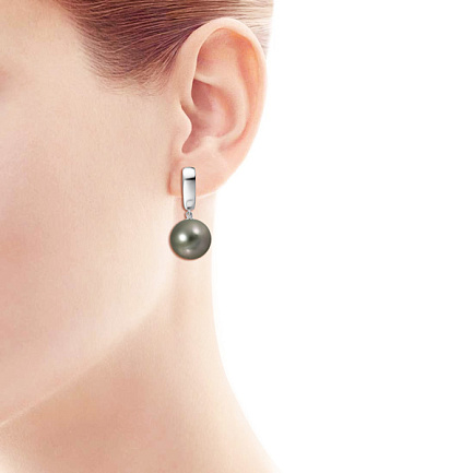 Серьги из белого золота с жемчугом