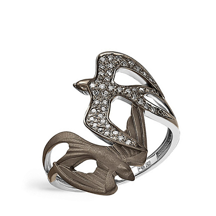 Кольцо из белого золота с бриллиантами