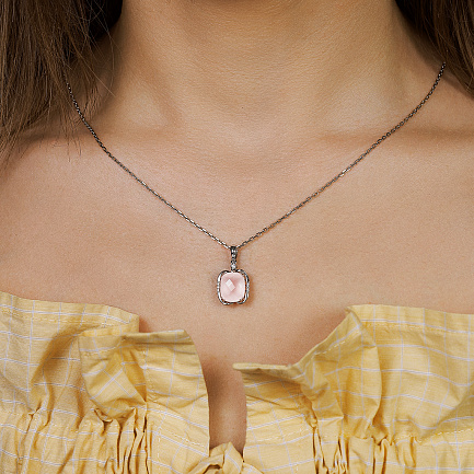 Подвеска из белого золота с бриллиантами