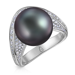 Кольцо из белого золота с бриллиантами и жемчугом